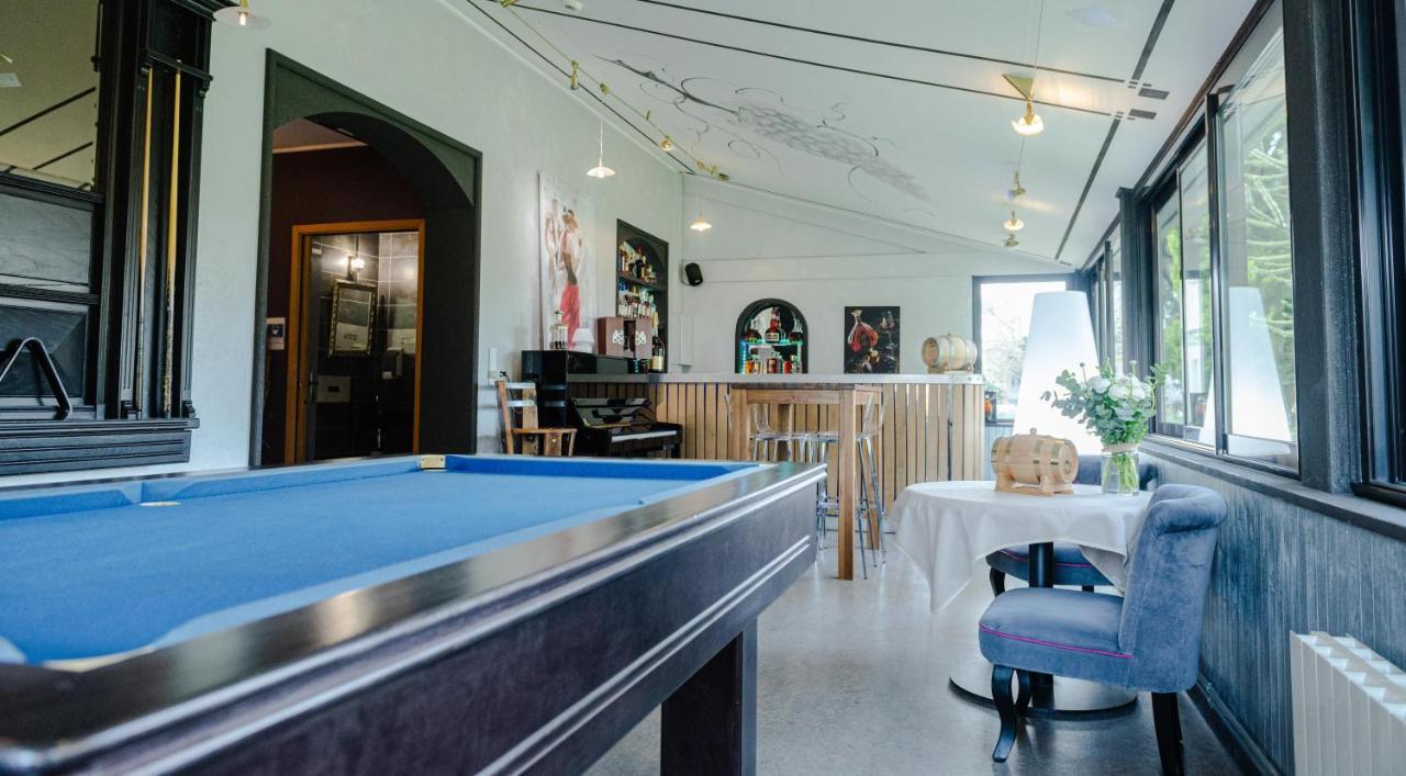 Logis Hotel Restaurant L'Essille Bassac Eksteriør bilde