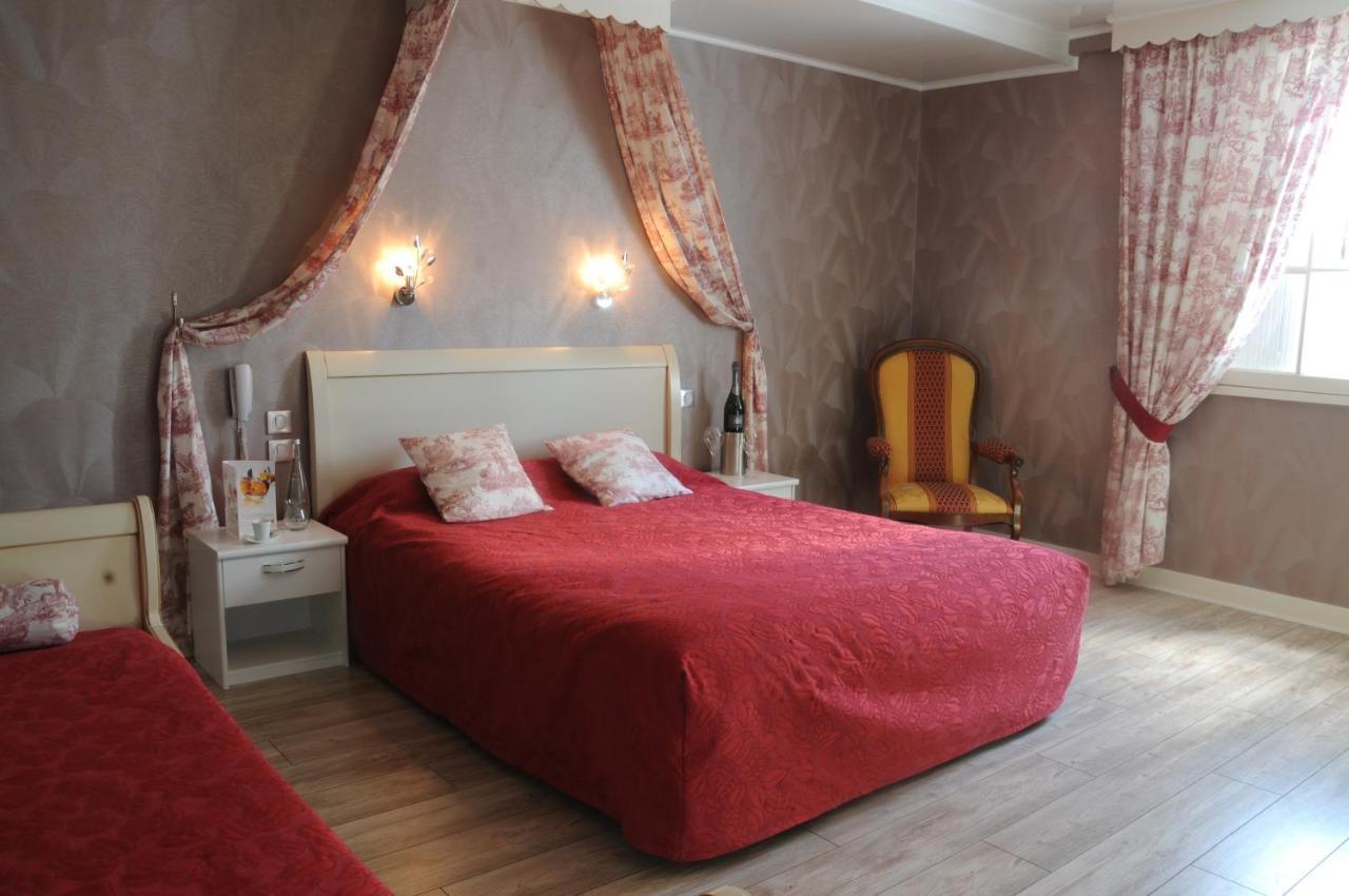 Logis Hotel Restaurant L'Essille Bassac Eksteriør bilde